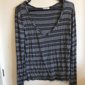 Brandy striped v-neck long sleeve